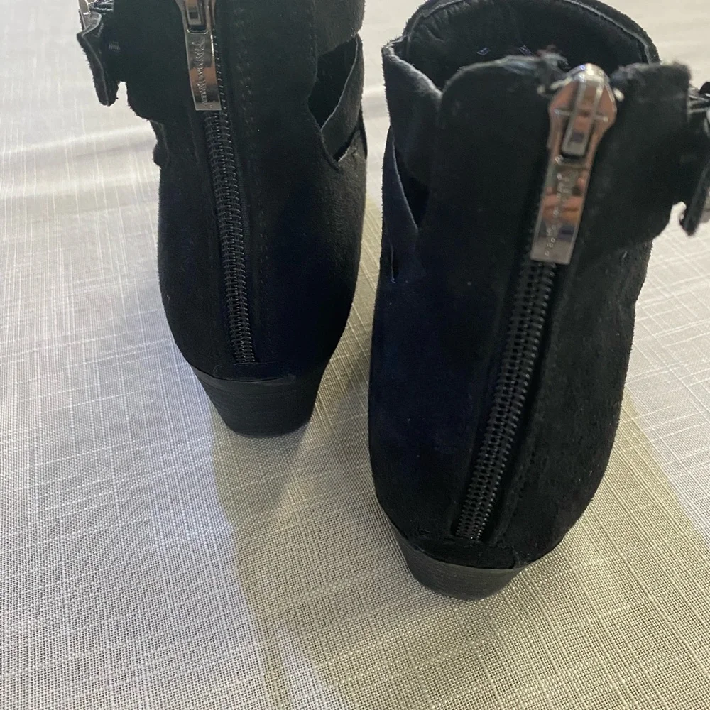 Nature Breeze booties in black. Women’s size 8 - Picture 3 of 15